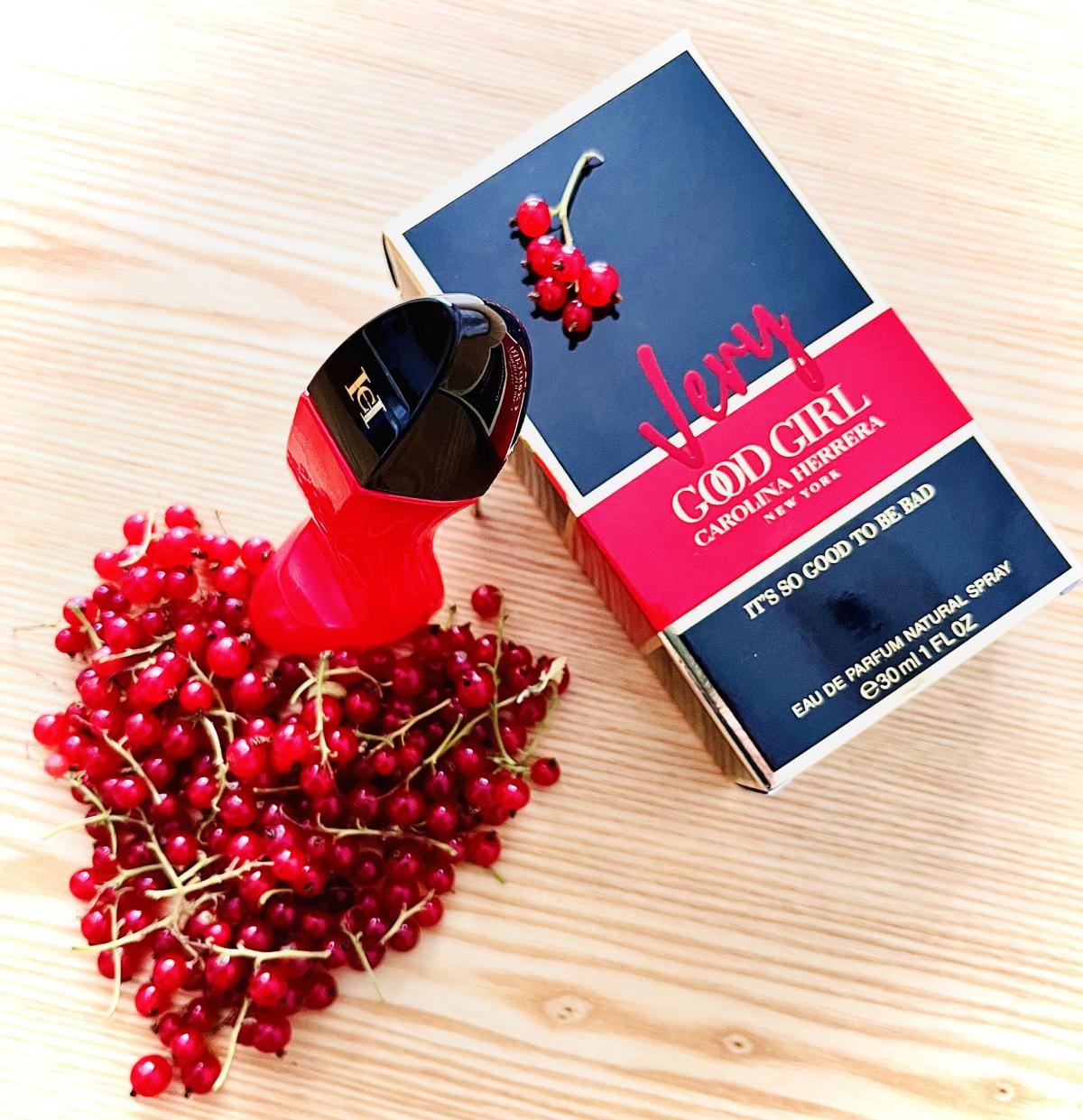 Carolina Herrera Very Good Gir - огляд і ціна Perfume Floral Fragrance